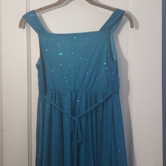 Emily West Girl's Dress 👗 - Picture 4 of 4